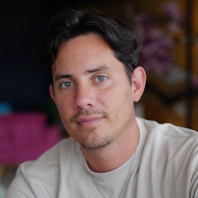 Qui est Matias De Stefano ?